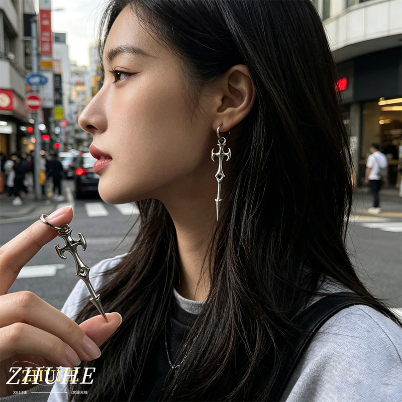 ต่างหูห่วงรูปดาบไขว้ ดีไซน์เท่ - Women'S Fashion Edgy บทวิจารณ์และราคา