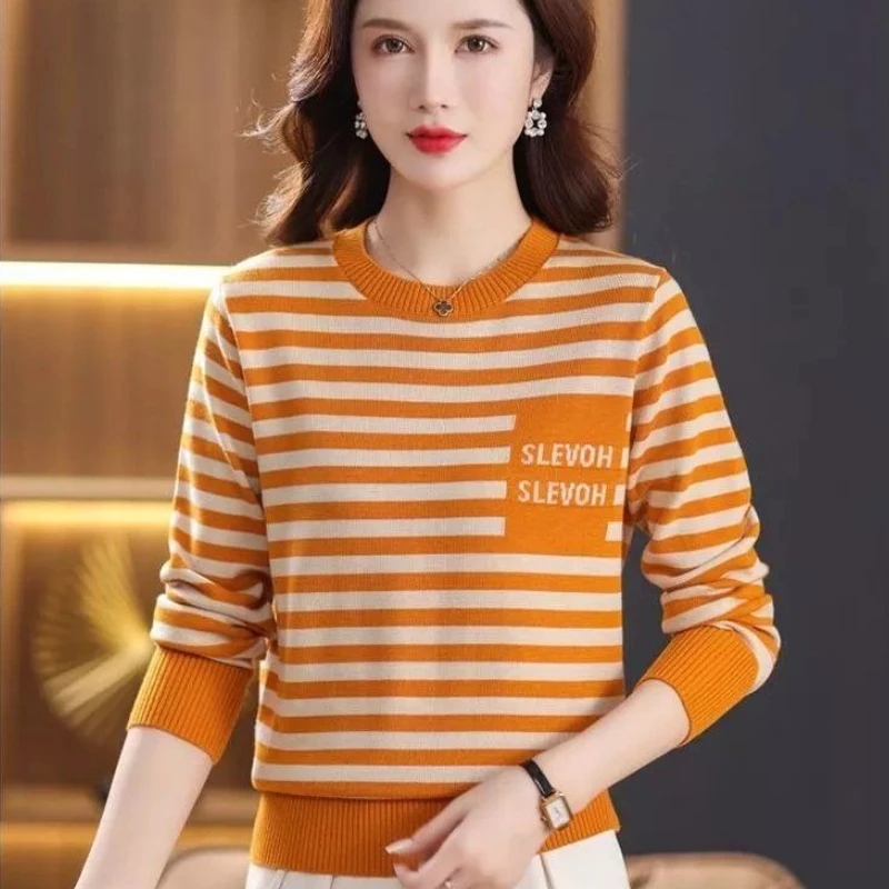 เสื้อสเวตเตอร์ถักทรงหลวม คอกลม - Women'S Fashion Trends Fall 2025 บทวิจารณ์และราคา