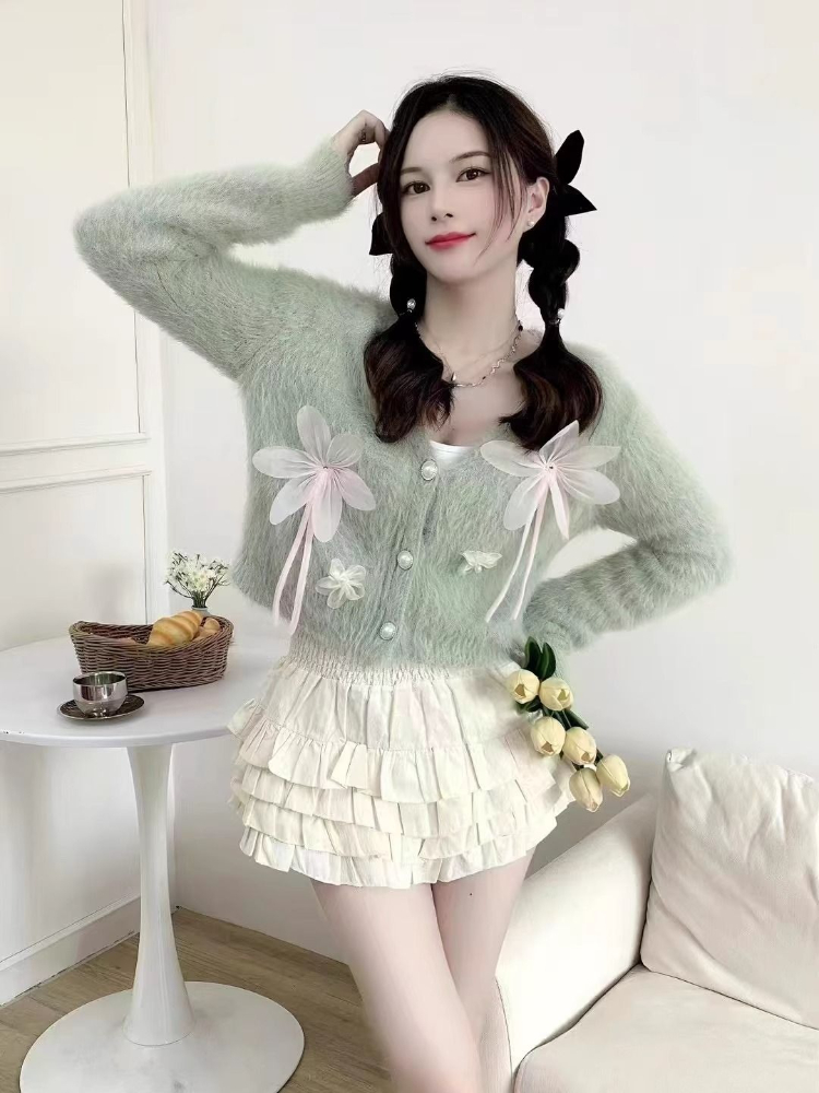เสื้อสเวตเตอร์ถักไหมพรมคอวีสไต - Women'S Fashion Trends Fall 2025 บทวิจารณ์และราคา