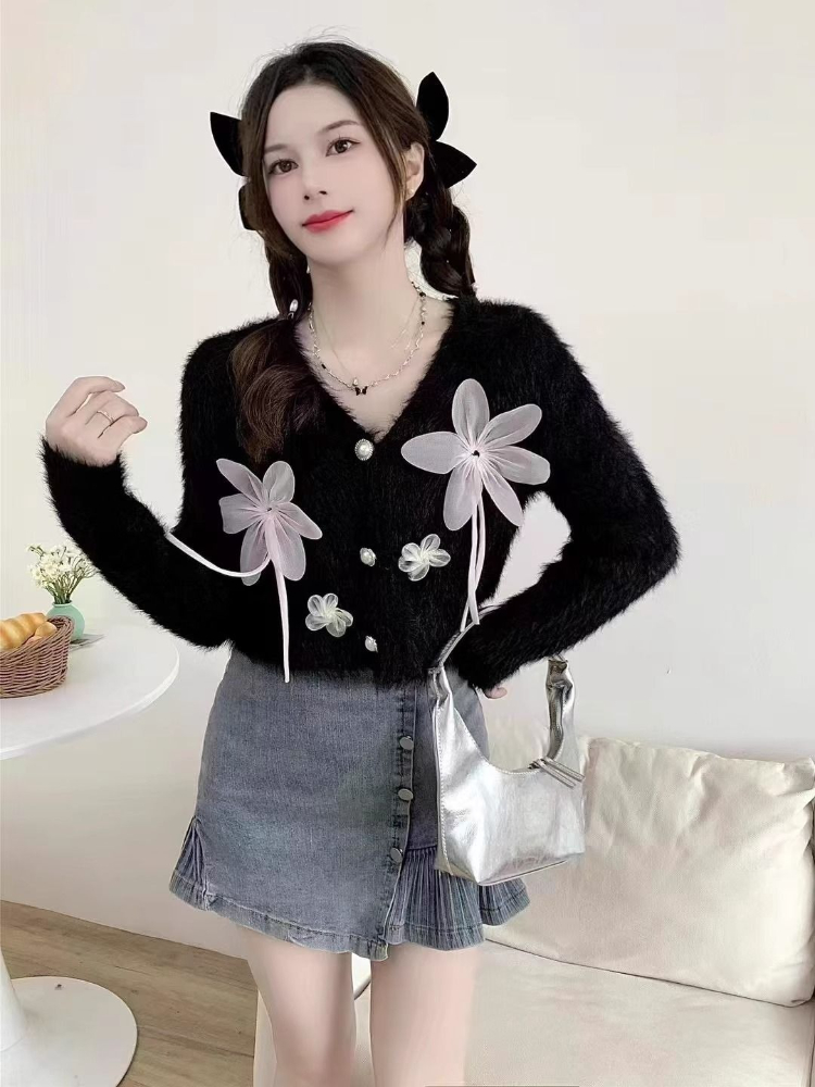 เสื้อสเวตเตอร์ถักไหมพรมคอวีสไต - Women'S Fashion Trends Fall 2025 บทวิจารณ์และราคา